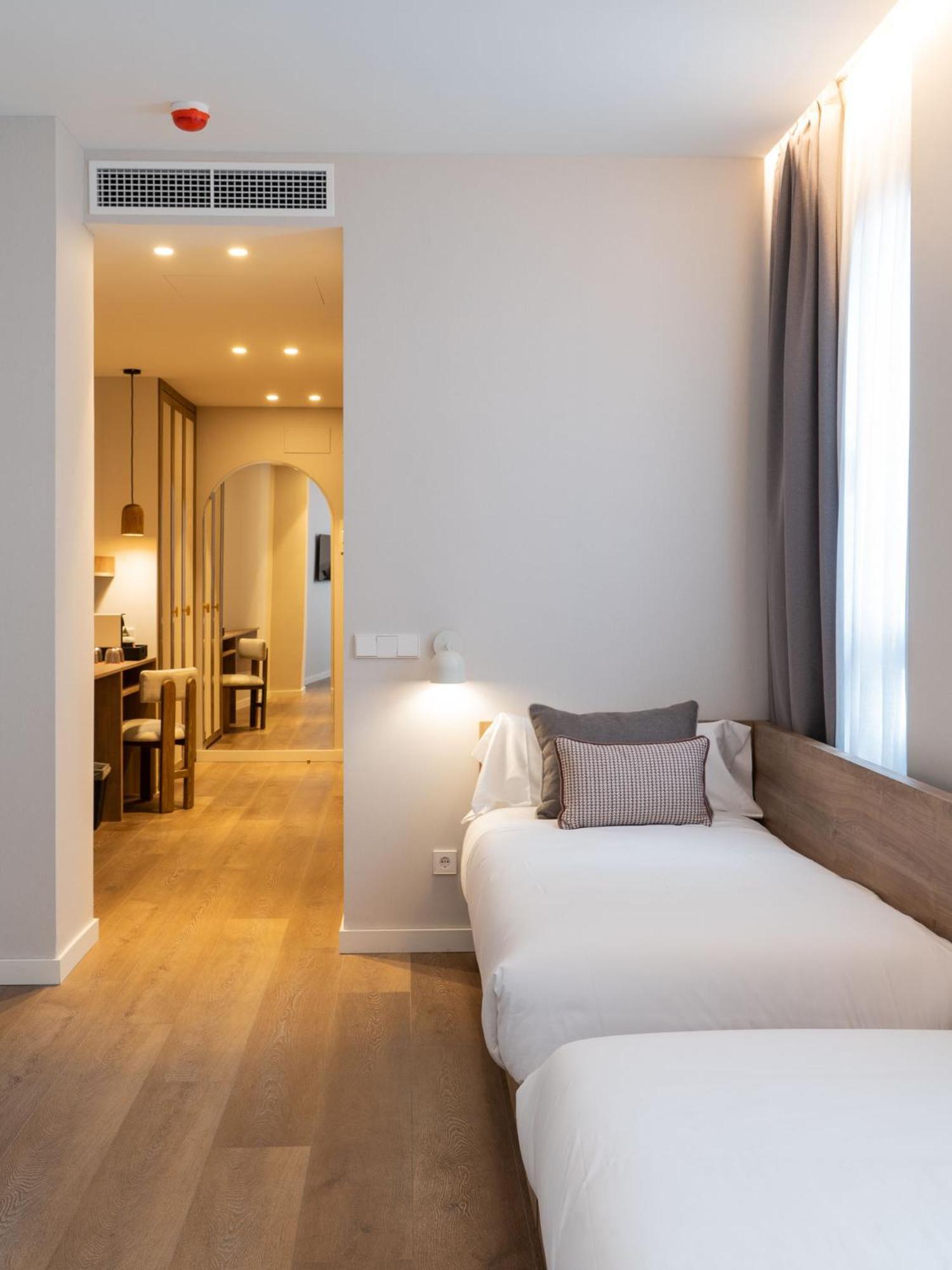 Hotel Well And Come Malaga Luaran gambar