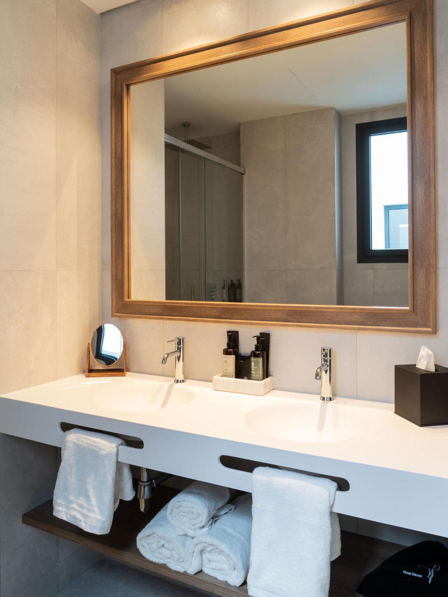 Hotel Well And Come Malaga Luaran gambar