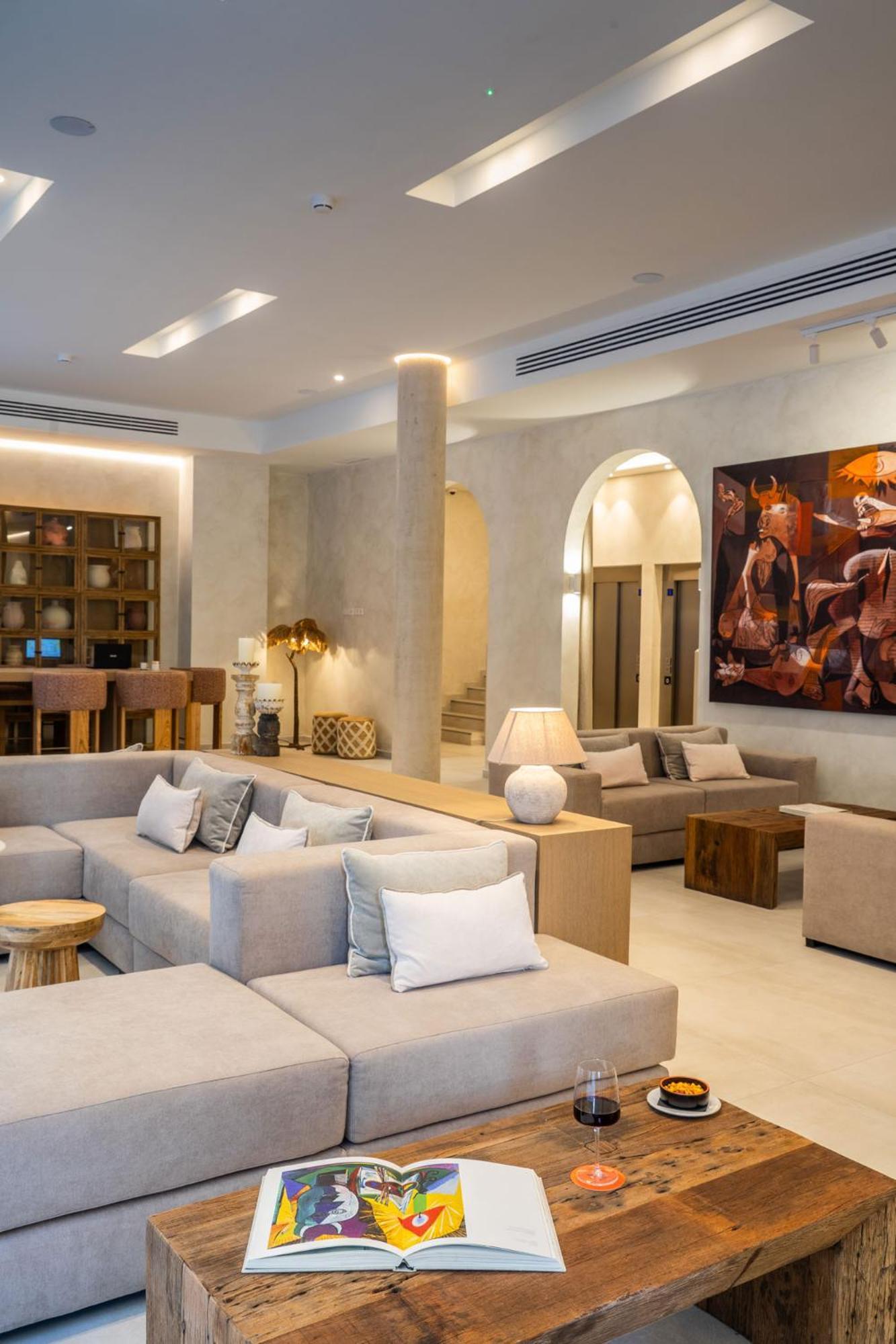 Hotel Well And Come Malaga Luaran gambar
