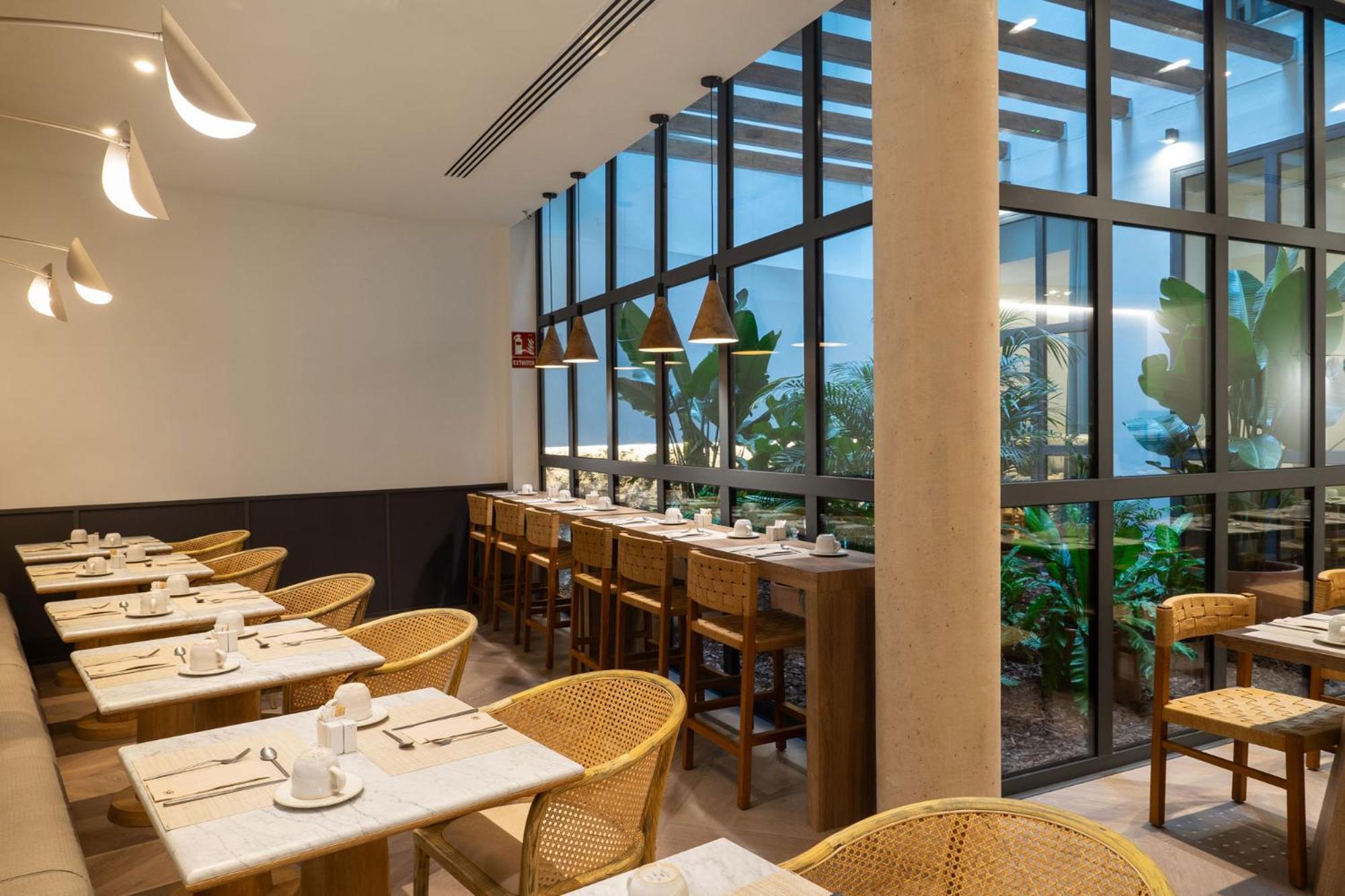 Hotel Well And Come Malaga Luaran gambar