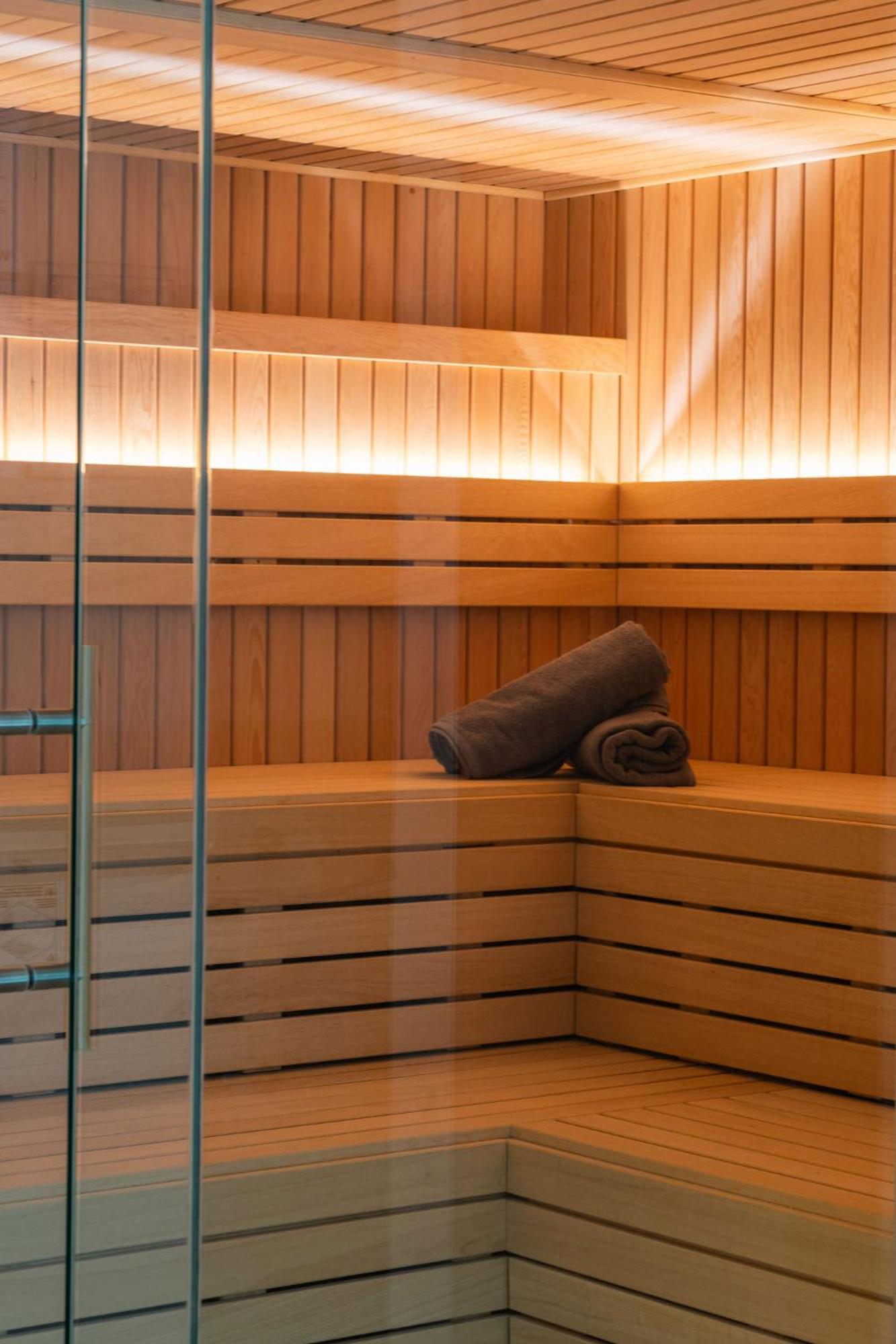 Hotel Well And Come Malaga Luaran gambar